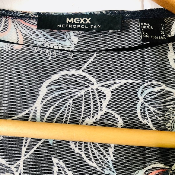 Sheer blouse - Picture 3 of 3